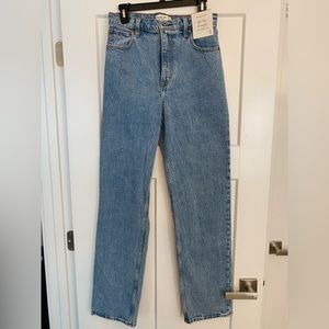 Abercrombie The 90’s Straight Ultra High Rise Jeans 8L - Brand New with Tags